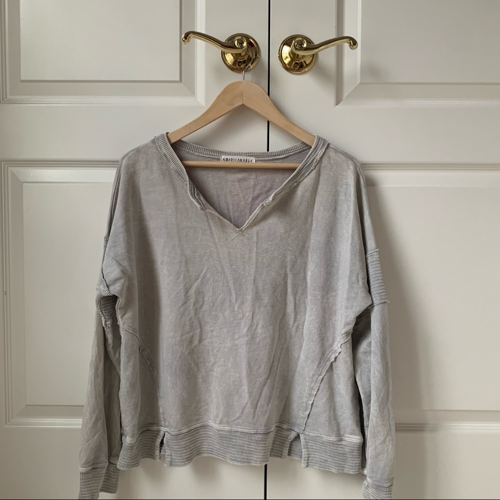 American Able distressed gray sweater boho